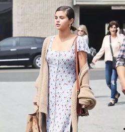 娱乐吃瓜女艺人被踩,吃瓜女艺人遭遇踩踏事件，真相揭秘